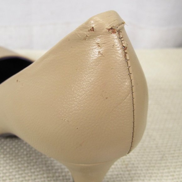 Chromatic Gallerie Nude Smooth Leather Round Toe Pumps - 6 - Picture 8 of 10